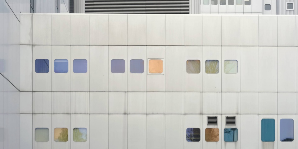 Berlin UV2 Wayfinding Orientierungssystem Fassadengestaltung Beschilderung Leitsystem