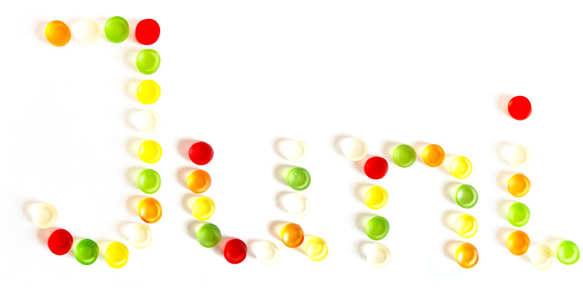 Signaletik Design Leitsysteme Schrift Fassadengestaltung Berlin UV2