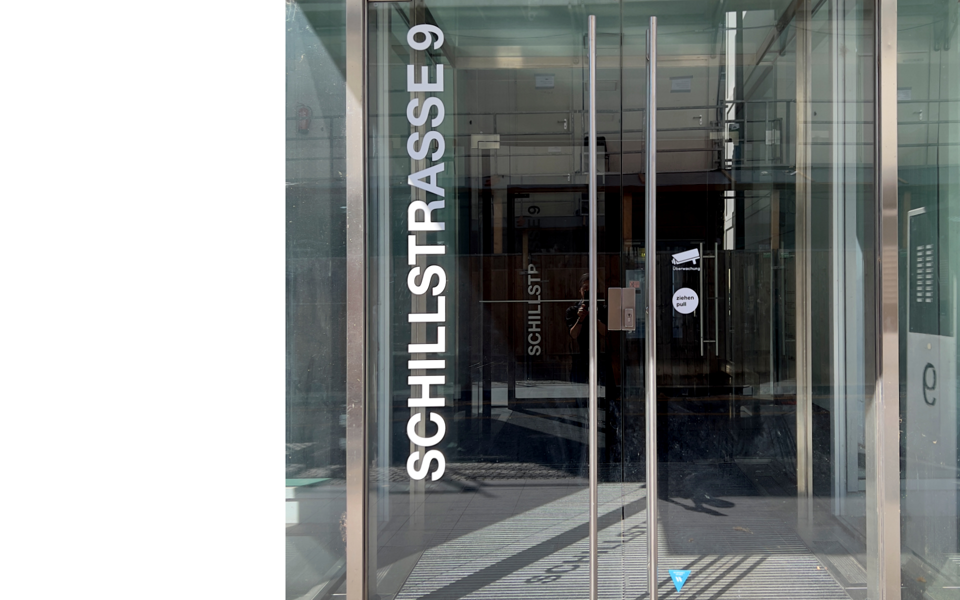 schillstrasse bueroschilder orientierungssystem mieteruebersichten eingangsgestaltung
